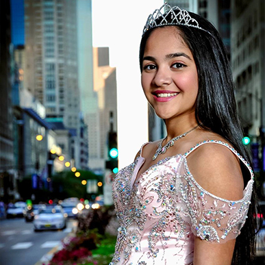 Home quinceañera photography